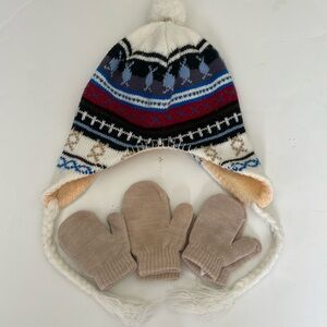 Set: hat, 3 pairs mittens
